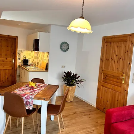Gaestezimmer & Haus Elisabeth Appartement *